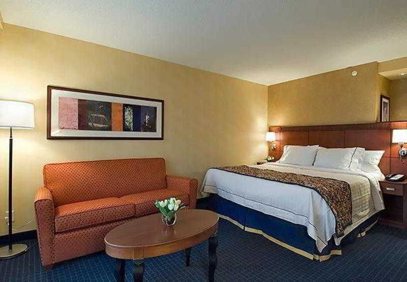 Courtyard Hartford Farmington Hotel Buitenkant foto